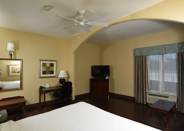 Holiday Inn Express Seguin By Ihg
